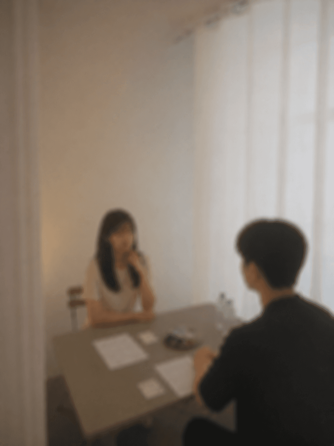 1:1 대화가 이어지는 자리